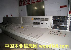 德國進(jìn)口八萬立方密度板生產(chǎn)線 德國進(jìn)口八萬立方密度板生產(chǎn)線