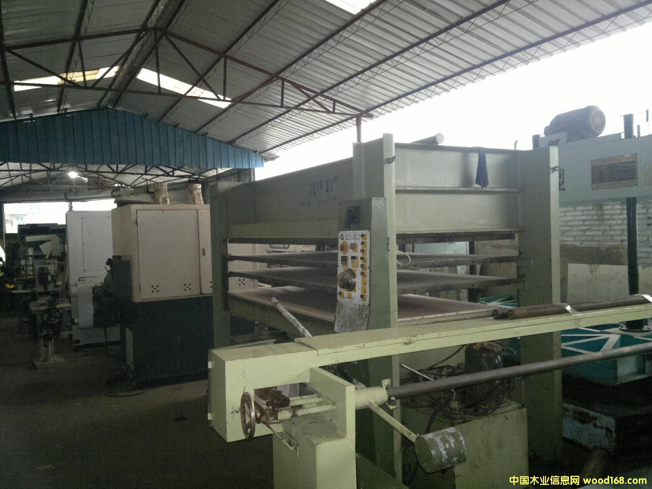 長年供應(yīng)大量木工機(jī)械 長年供應(yīng)大量木工機(jī)械