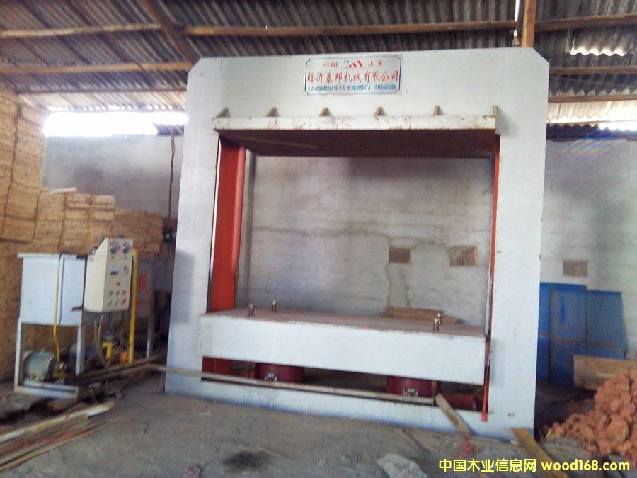 4*8尺冷壓機(jī).5 4*8尺冷壓機(jī).5
